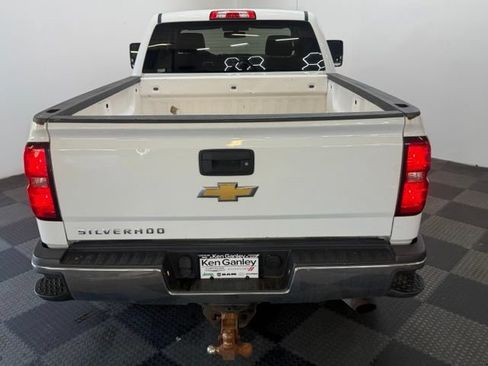 Used 2019 Chevrolet Silverado 2500 W/T AWD/4WD image 10