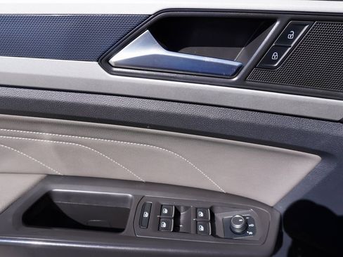 Used 2023 Volkswagen Atlas Cross Sport SEL image 9