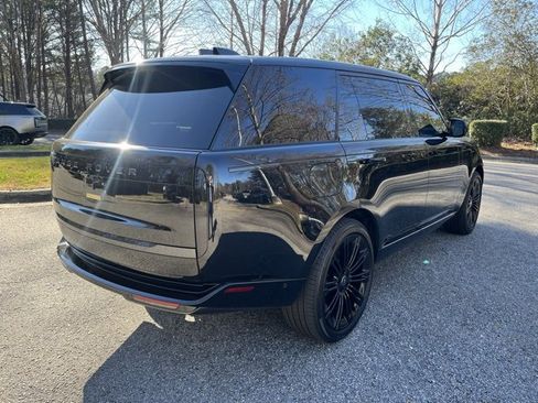 Used 2025 Land Rover Range Rover Long Wheelbase SE image 9