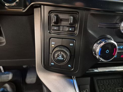 New 2025 Ford F150 Platinum image 34