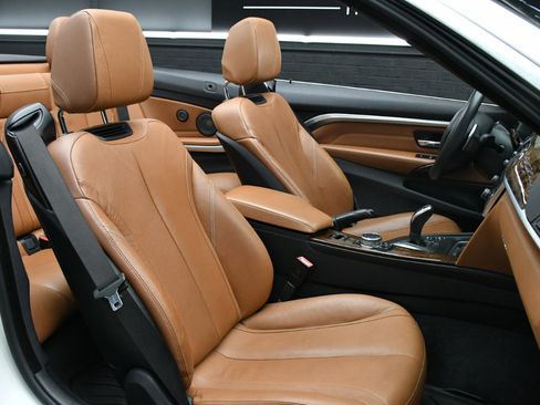 Used 2014 BMW 435i Convertible image 38