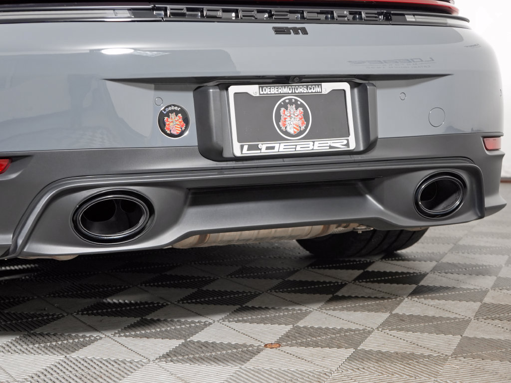 Certified 2025 Porsche 911 Carrera RWD image 15