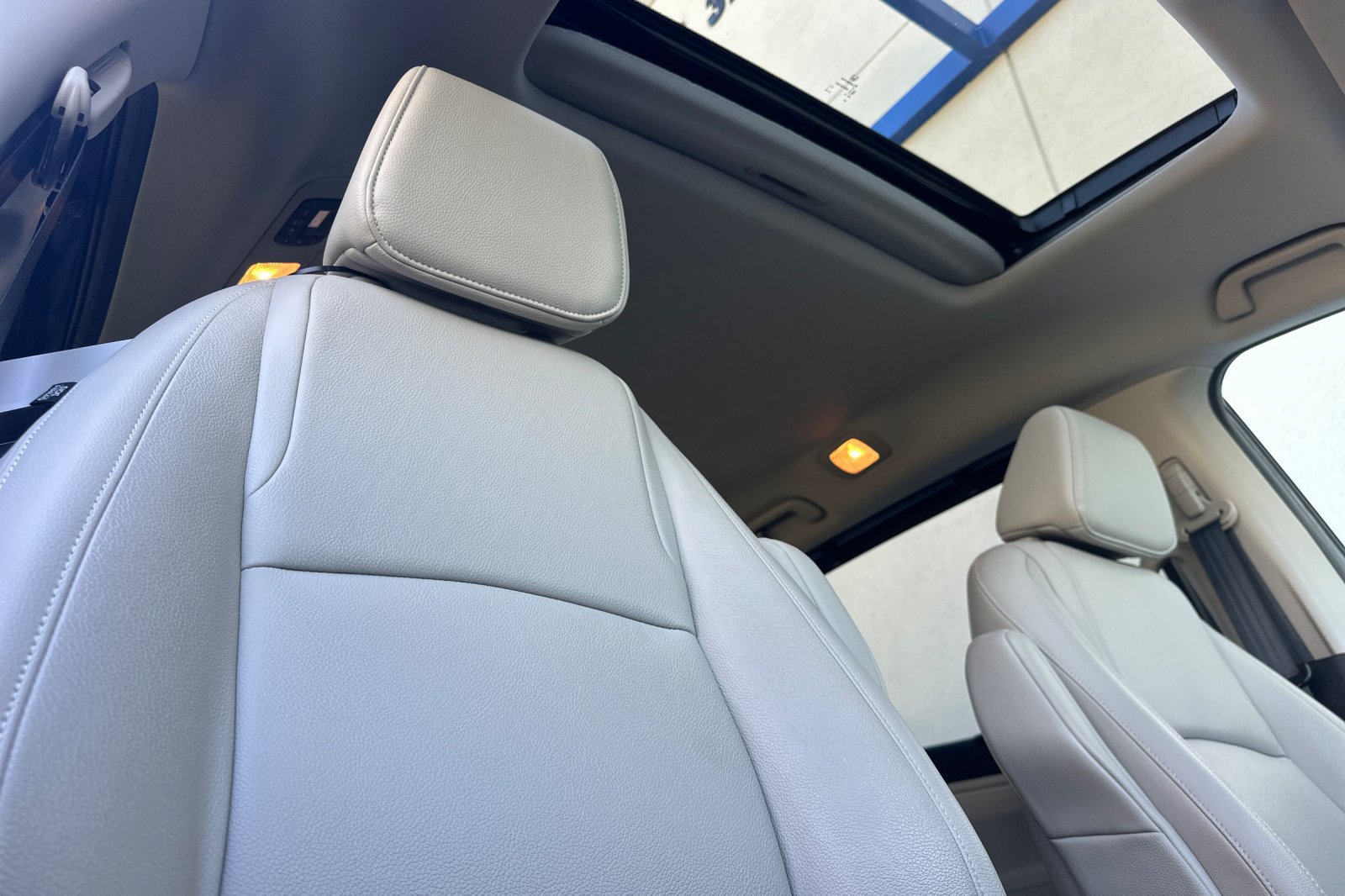 Certified 2025 Honda Odyssey EX-L image 17