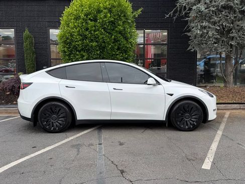 Used 2020 Tesla Model Y Long Range AWD/4WD image 21
