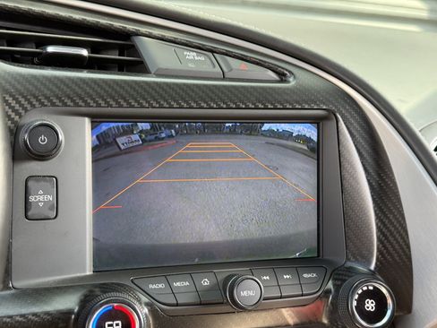 Used 2015 Chevrolet Corvette Z06 w/ 3LZ Preferred Equipment Group image 26