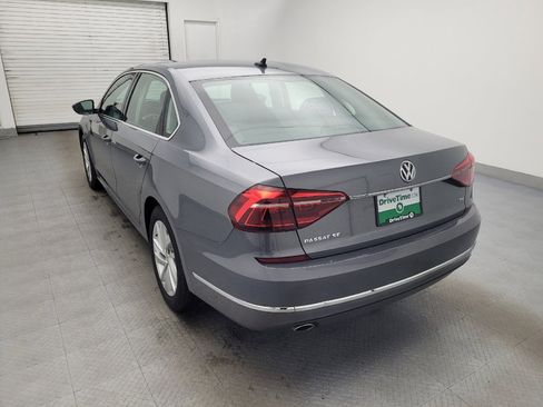 Used 2018 Volkswagen Passat 2.0T SE image 5