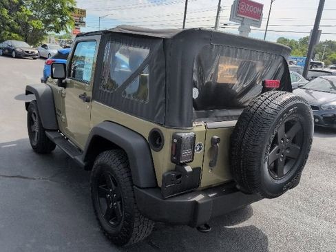 Used 2013 Jeep Wrangler Sport AWD/4WD image 6