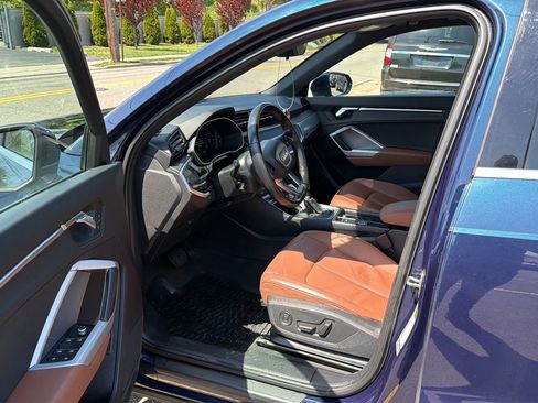 Used 2020 Audi Q3 2.0T Premium w/ Convenience Package AWD/4WD image 23