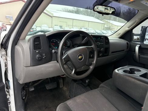 Used 2011 Chevrolet Silverado 1500 LS image 13