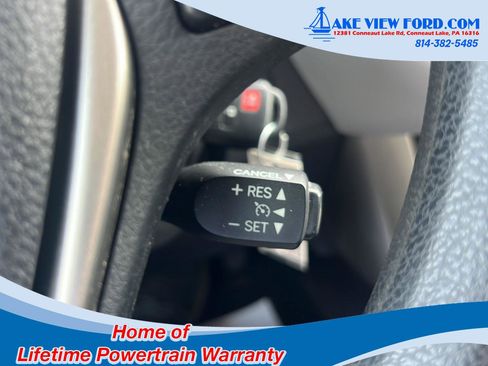 Used 2015 Toyota RAV4 XLE AWD/4WD image 28