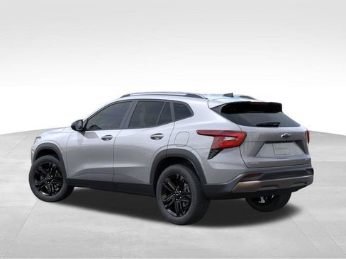 New 2026 Chevrolet Trax ACTIV FWD image 3