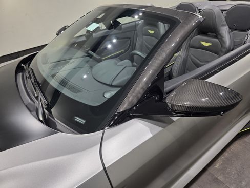Used 2023 Aston Martin DBS Superleggera Volante RWD image 27