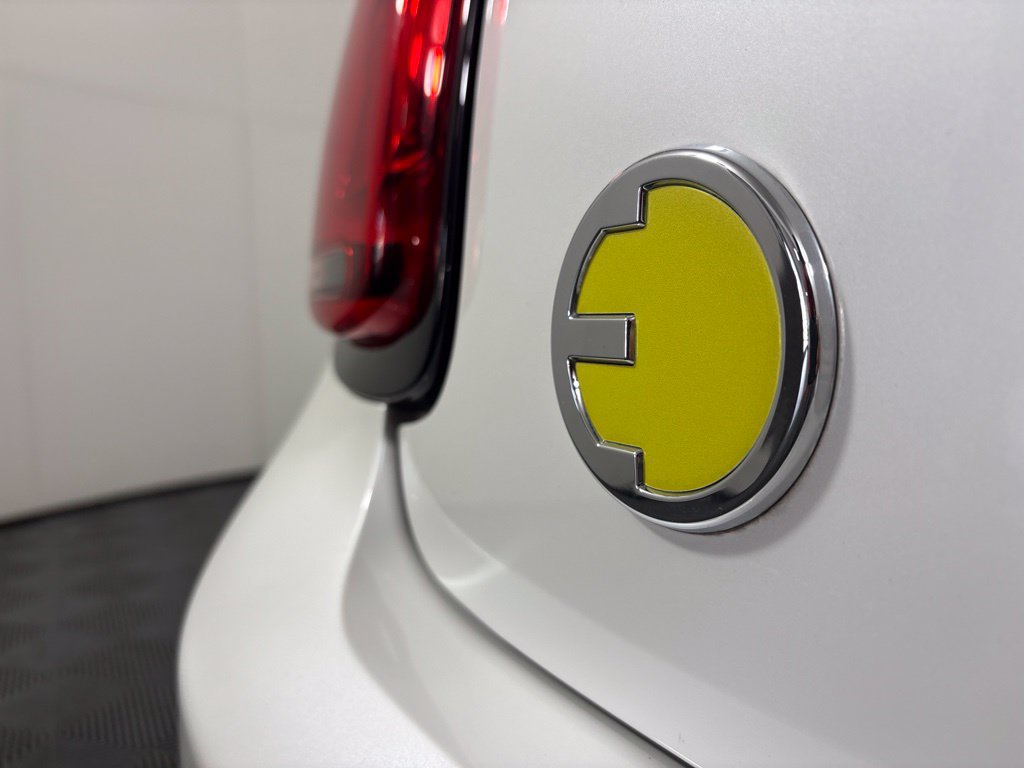 Certified 2024 MINI Cooper SE FWD image 10
