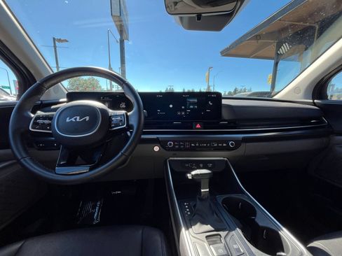 Used 2026 Kia Carnival FWD image 36