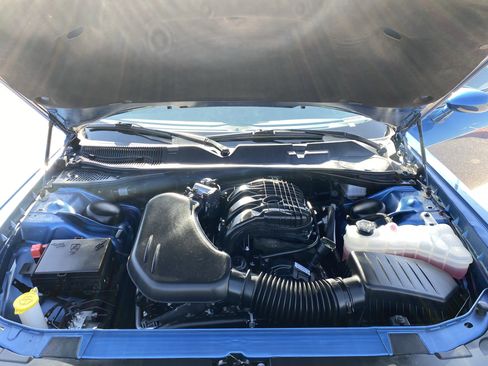 Used 2023 Dodge Challenger SXT w/ Blacktop Package image 9