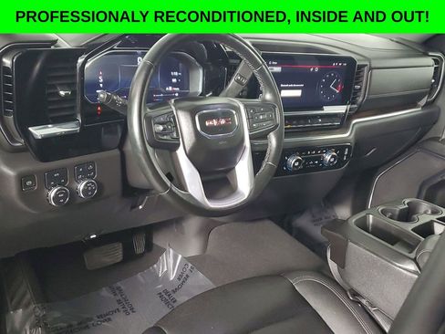 Used 2024 GMC Sierra 1500 SLT AWD/4WD image 7