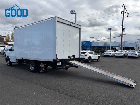 Used 2023 GMC Savana 3500 w/ Power Convenience Package image 32