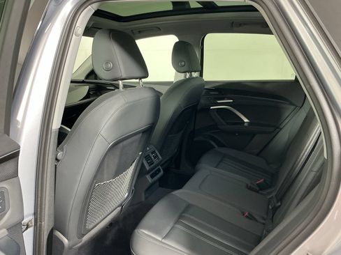 Used 2025 Audi Q5 Premium Plus AWD/4WD image 16