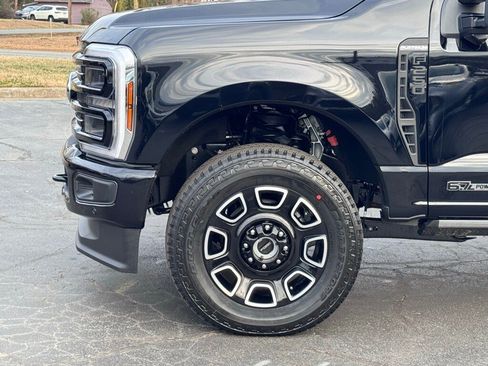 New 2026 Ford F250 Platinum w/ FX4 Off-Road Package image 43