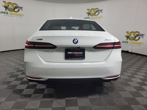 New 2026 BMW 530i xDrive AWD/4WD image 6