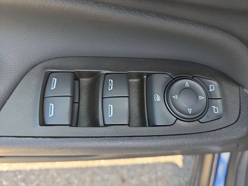 Certified 2023 Chevrolet Equinox LT AWD/4WD image 28