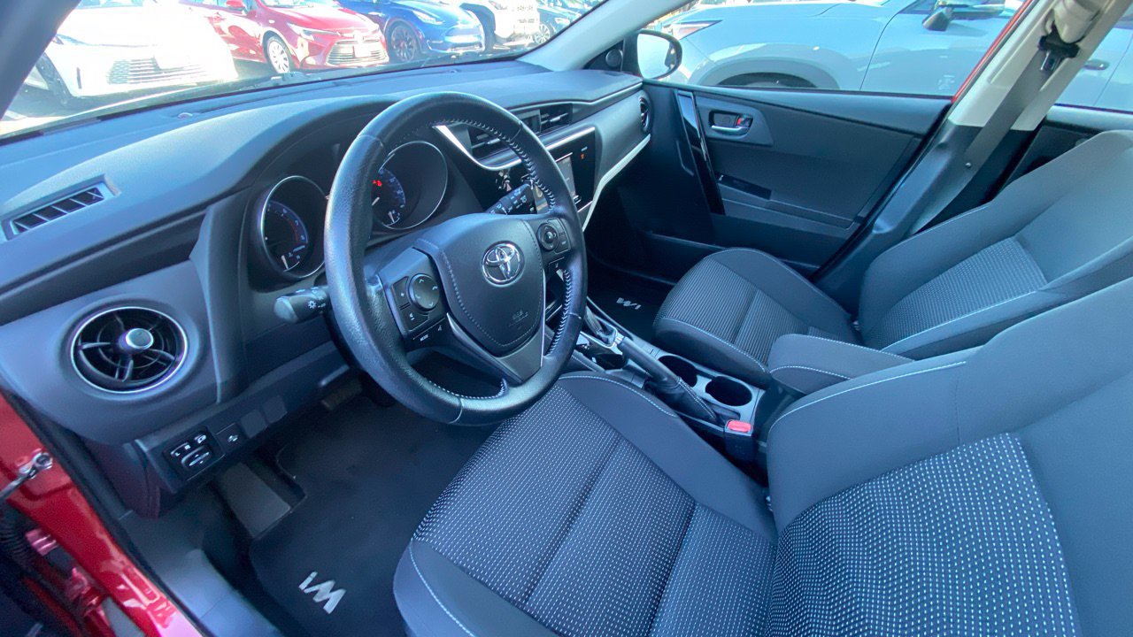 Used 2018 Toyota Corolla iM w/ Carpet Mat Package (TMS) FWD image 3