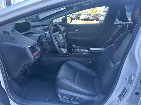 Used 2023 Toyota Prius Prime image 10