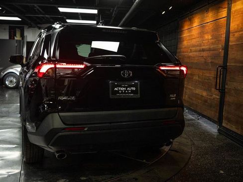 Used 2023 Toyota RAV4 XLE image 6