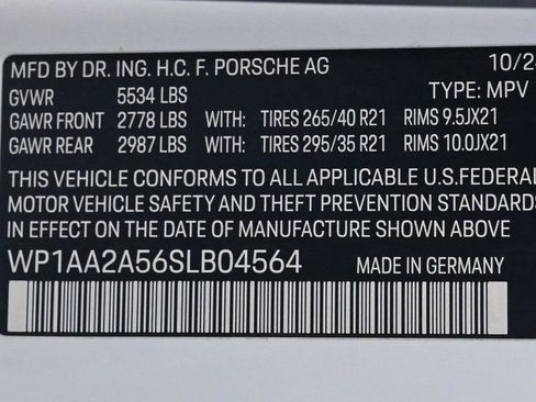 Certified 2025 Porsche Macan image 29