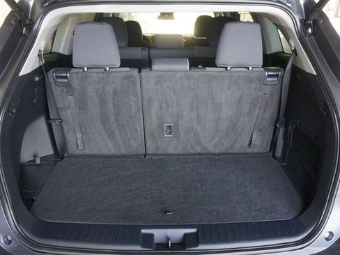 Certified 2024 Toyota Highlander LE FWD image 16