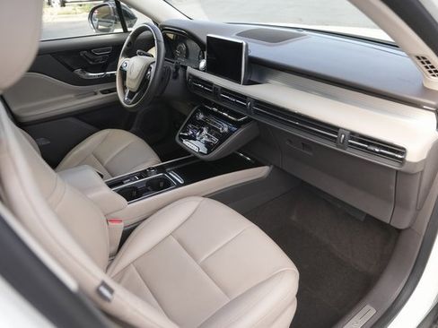 Used 2021 Lincoln Corsair FWD w/ Equipment Group 101A image 17