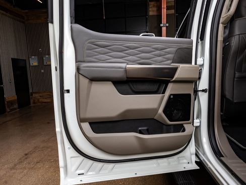 Used 2026 Ford F450 Platinum w/ Platinum Plus Package image 38