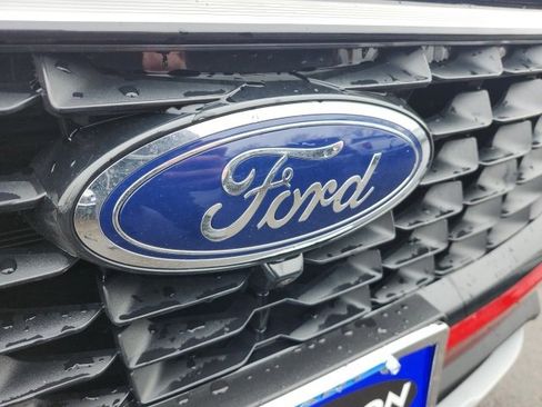 New 2025 Ford Escape Base w/ PHEV Premium Package image 7