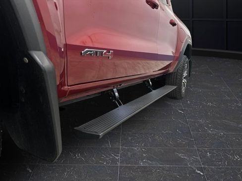 Used 2023 GMC Canyon AT4 image 38