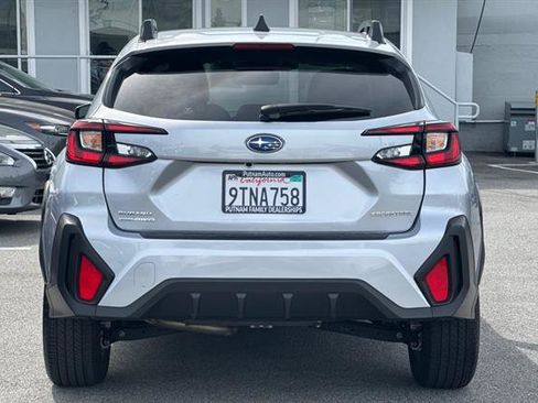 Used 2025 Subaru Crosstrek 2.5i Premium AWD/4WD image 4