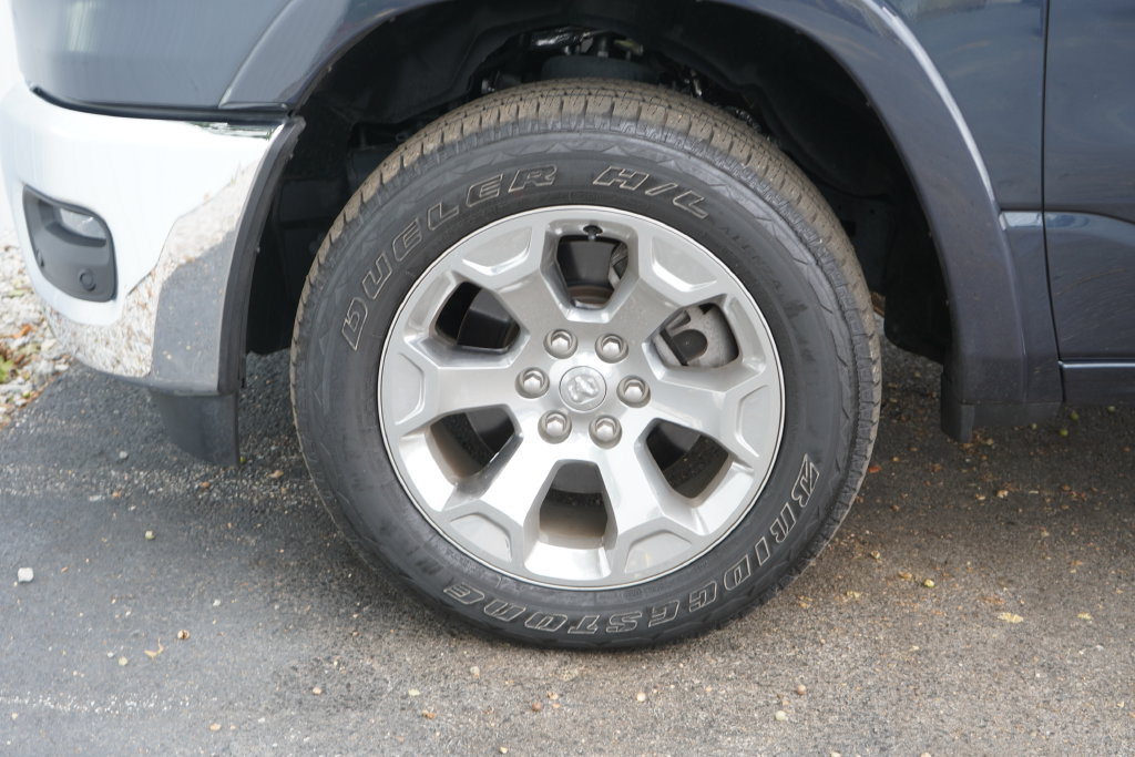 Used 2025 RAM 1500 Big Horn AWD/4WD image 6