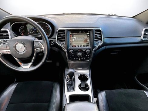 Certified 2018 Jeep Grand Cherokee Altitude image 14