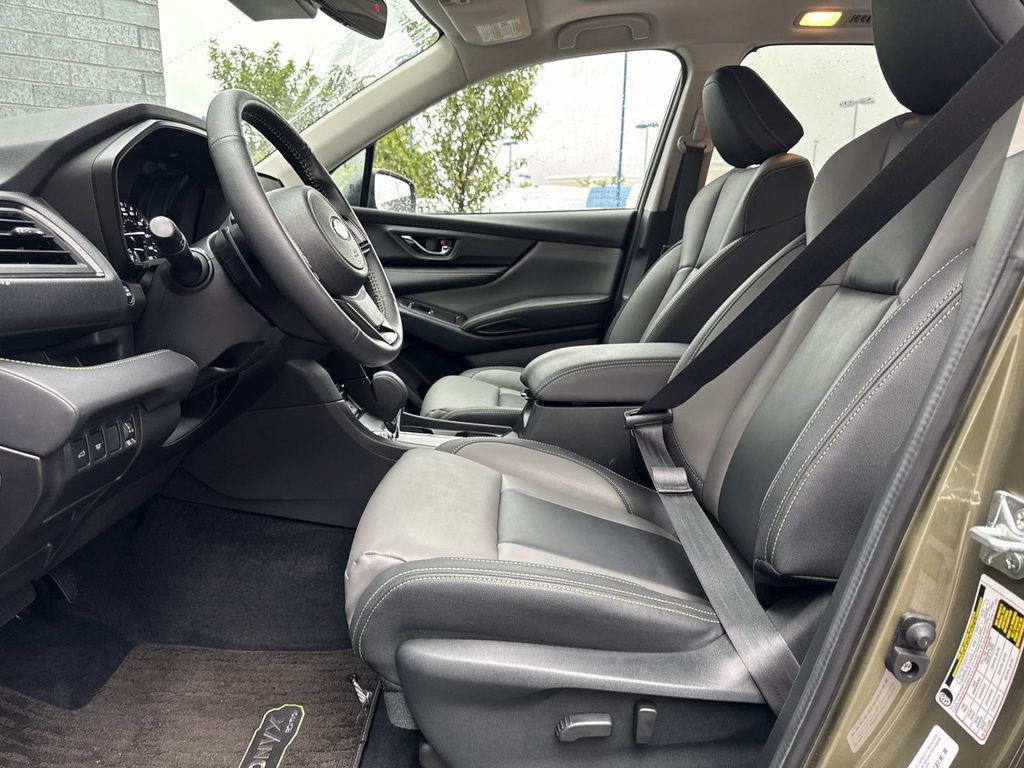Used 2023 Subaru Ascent Onyx Edition AWD/4WD image 20