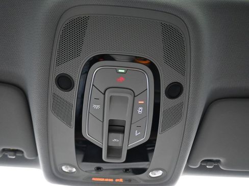 Used 2022 Audi A4 2.0T Premium image 26