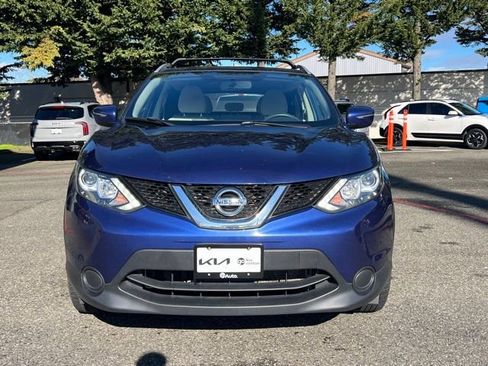 Used 2018 Nissan Rogue Sport SV image 4