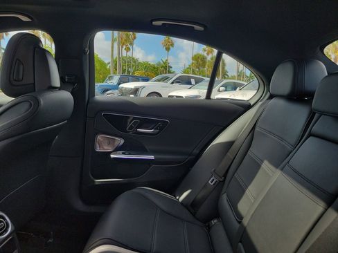 Used 2023 Mercedes-Benz C 300 Sedan image 13