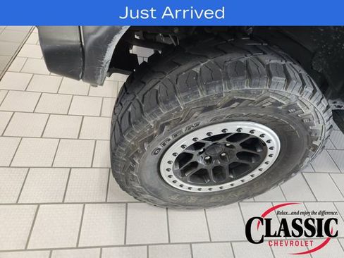 Used 2018 Jeep Wrangler Unlimited Sport S AWD/4WD image 11