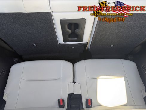 Used 2024 Mitsubishi Outlander SEL AWD/4WD image 8