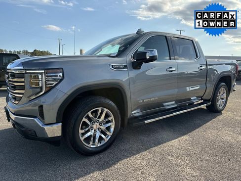 Used 2023 GMC Sierra 1500 SLT w/ SLT Premium Package image 8
