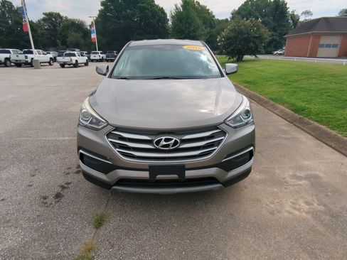 Used 2018 Hyundai Santa Fe Sport FWD image 3