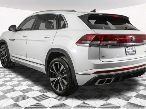 Used 2024 Volkswagen Atlas Cross Sport SEL Premium R-Line image 16