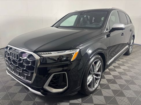 Used 2025 Audi SQ7 Prestige w/ Prestige Package AWD/4WD image 4
