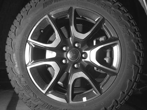 Used 2025 Jeep Compass Trailhawk AWD/4WD image 13