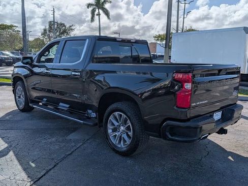 Used 2019 Chevrolet Silverado 1500 High Country w/ Technology Package image 5