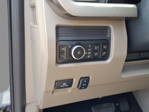 New 2026 Ford F350 Platinum w/ Platinum Plus Package AWD/4WD image 19